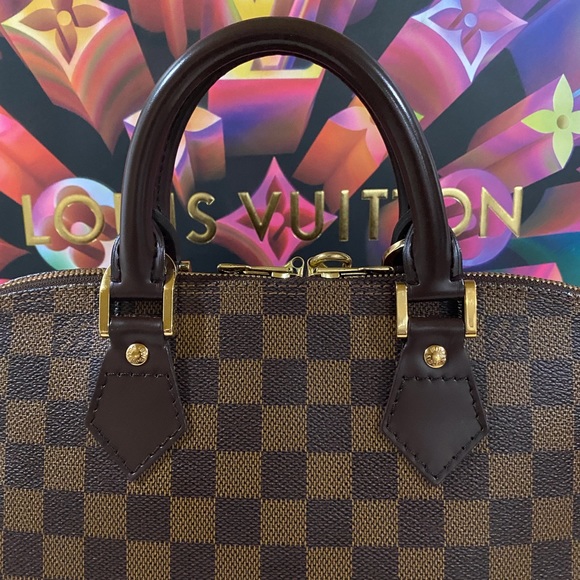 👜👜👜Authentic Louis Vuitton Alma PM Damier Ebene - Picture 10 of 16